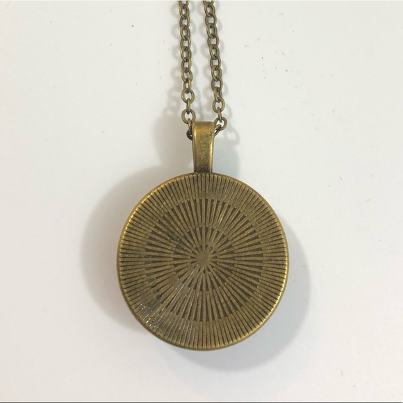 Bronze Peeking Cat Cabochon Necklace - Picture 5 of 6